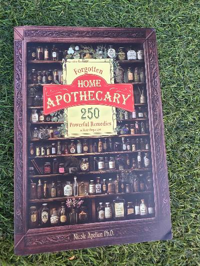 Forgotten Home Apothecary boek