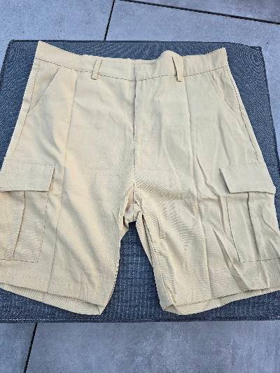 Beige cargo short