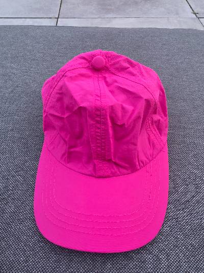 Felroze sportpet