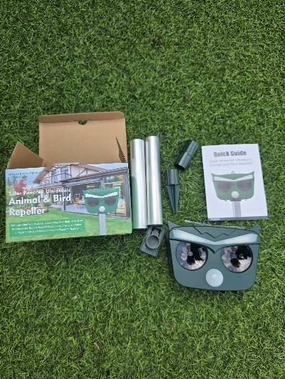 Solar ultrasone dierverjager